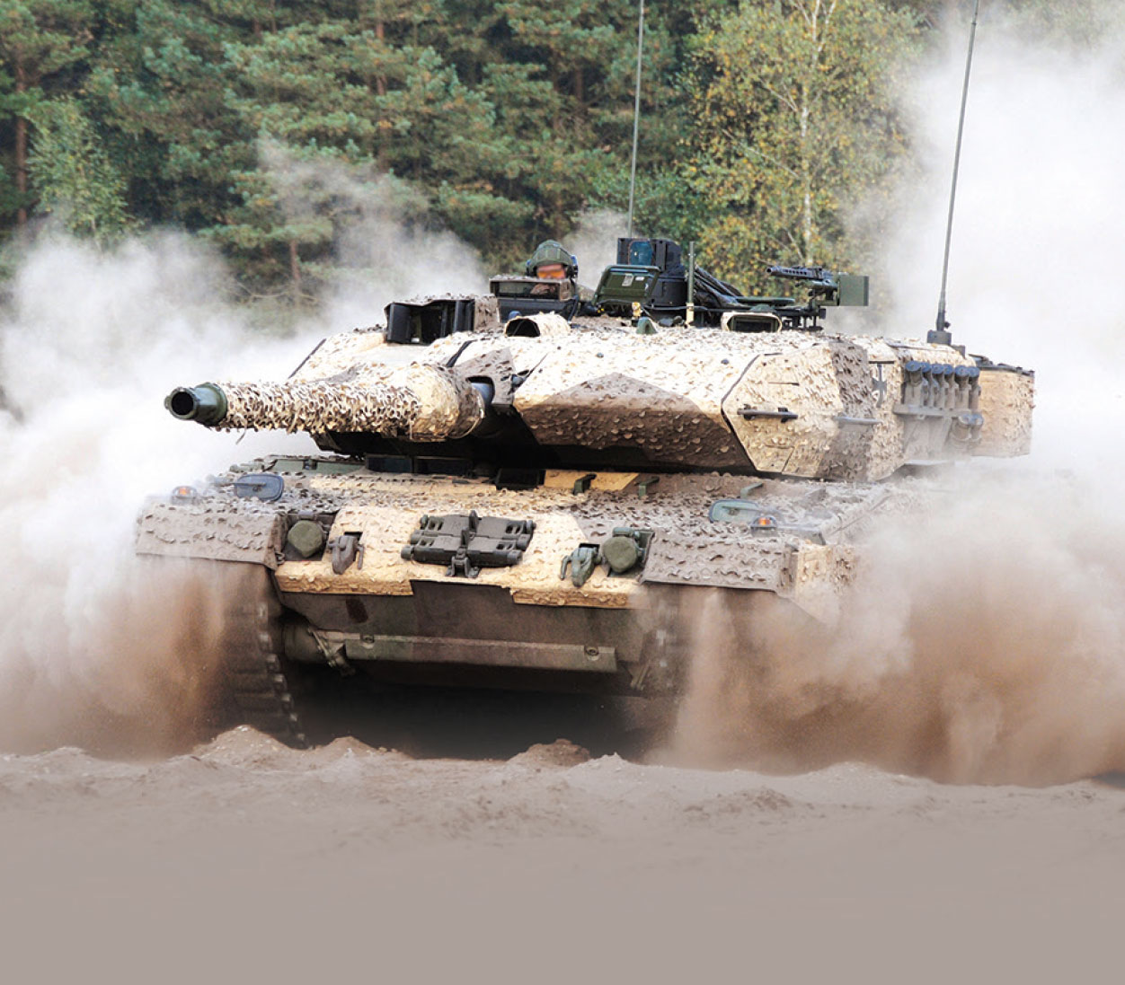German Army Modernising Battle Tank    Fleet with Leopard 2A7