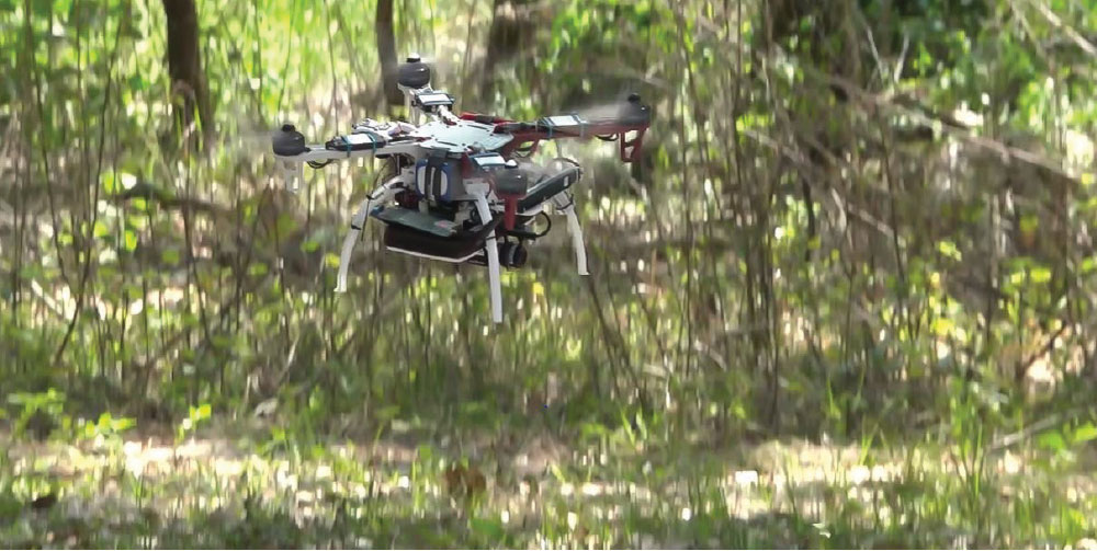 Smart Quadcopters Find their Way without Human Help or GPS