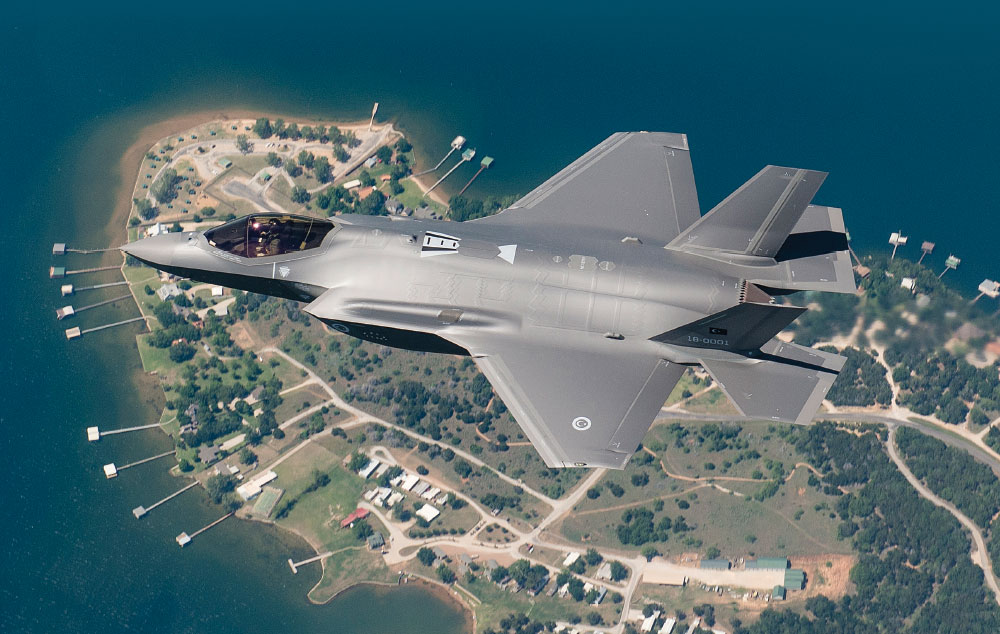 Lockheed Martin Opens F-35 JSF Production Base to Turkish Journalists