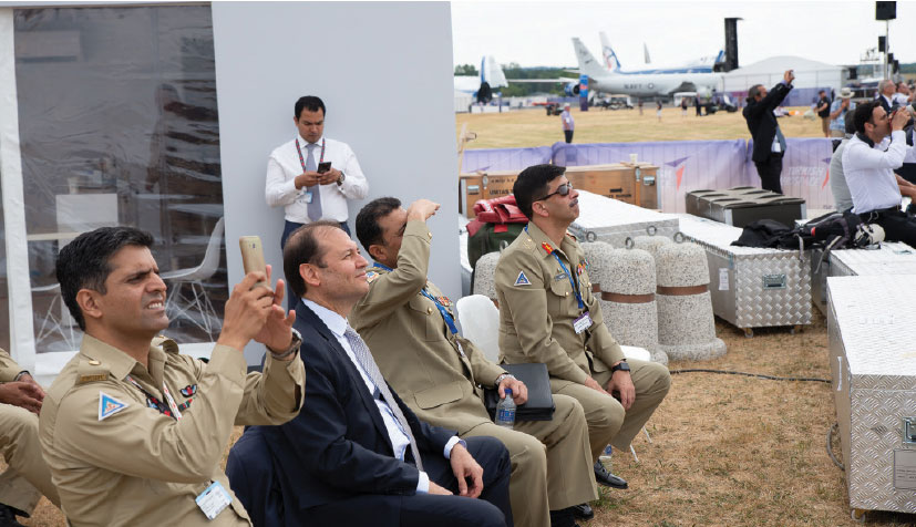 Pakistan’s Senior Military Delegation Witnessed the T129 ATAK Demonstration Flight at the Farnborough Air Show