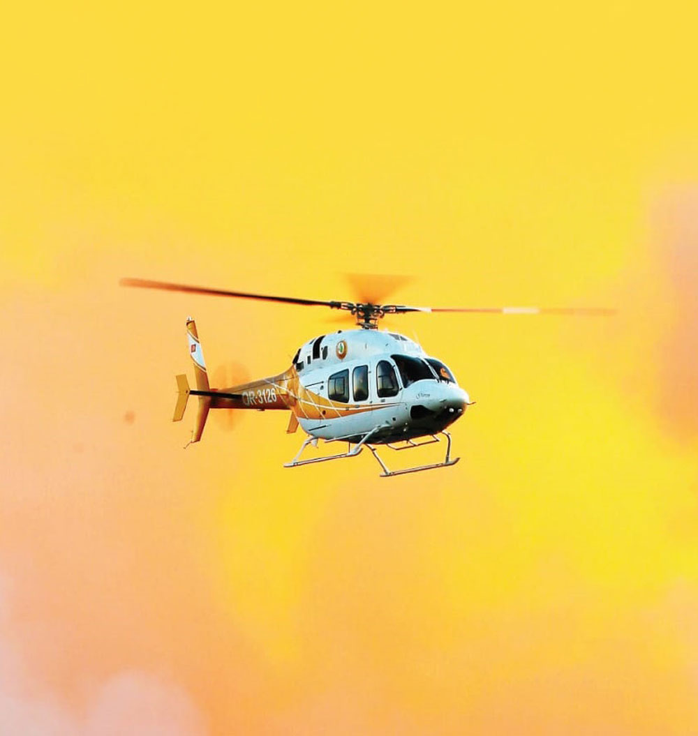 Bell Presents the Turkish Director General of Forestry with the Outstanding Operational Readiness Award