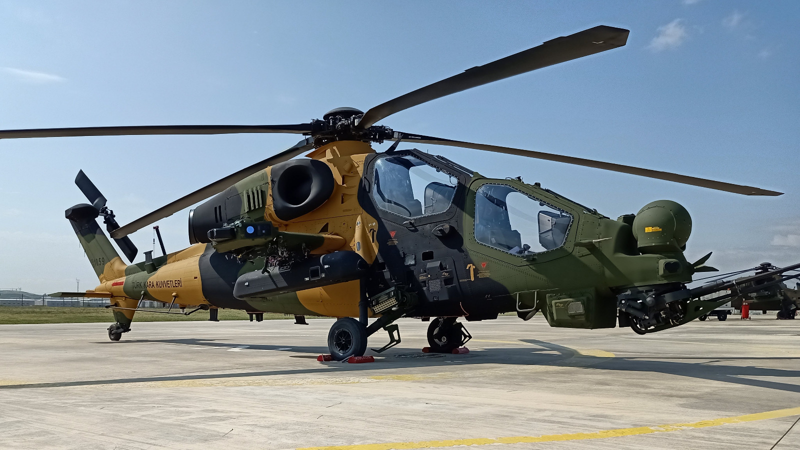 Türk Kara Kuvvetleri 57’nci T129 ATAK Helikopterini Teslim Aldı!