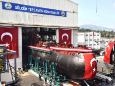 MURATREİS Submarine Moved to Floating Dock